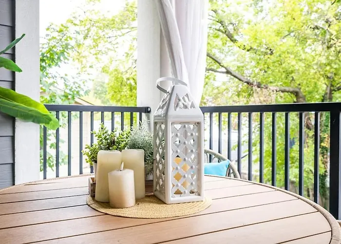 New Downtown Atl Condo Washer Dryer 542Blvd